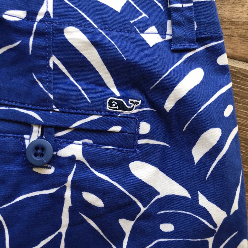 NWT vineyard vines monstera every day short - Picture 8 of 8
